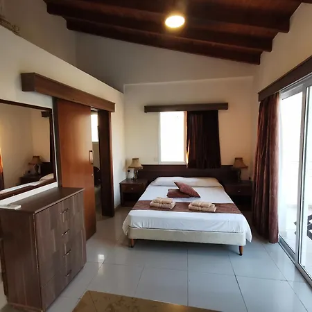 Downtown & Two-bedrooms *