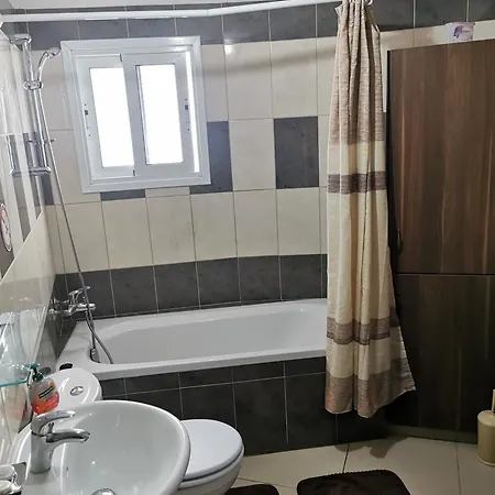 Апартаменты Downtown & Two-bedrooms Ларнака