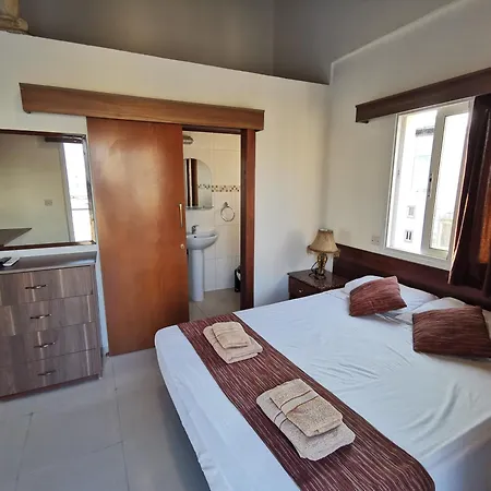 Downtown & Two-bedrooms Apartament Larnaca