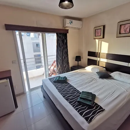 Downtown & Two-bedrooms Apartament