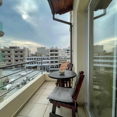 Downtown & Two-bedrooms Lejlighed *