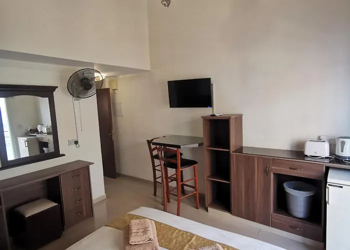 Downtown & Two-bedrooms 公寓 拉纳卡