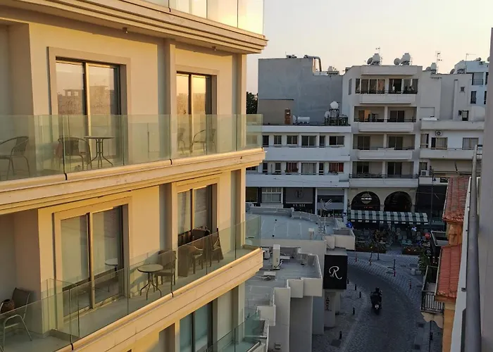 Downtown & Two-bedrooms Apartmán Larnaca