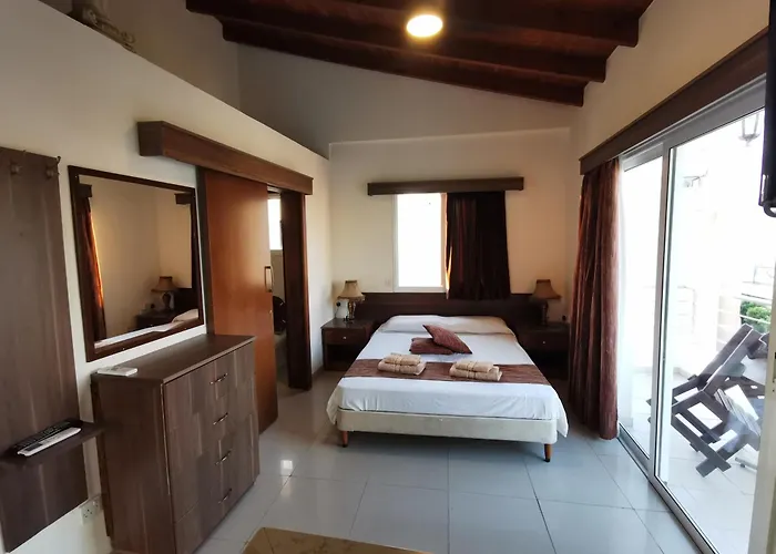 Downtown & Two-bedrooms *