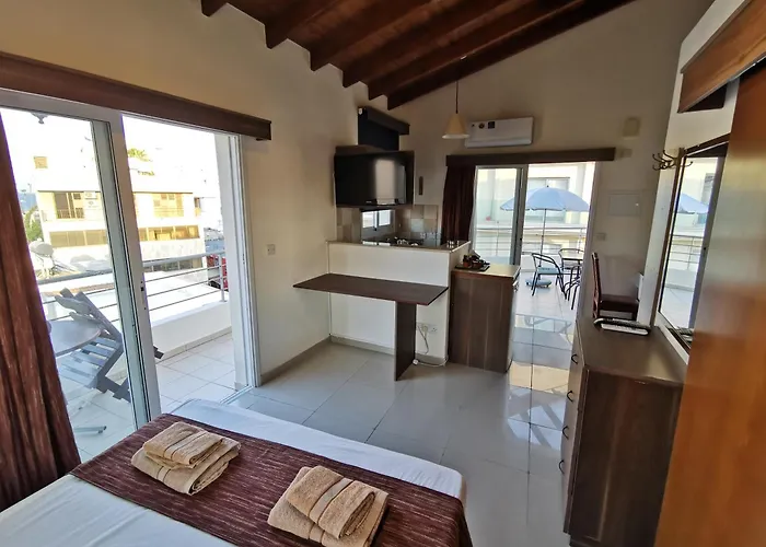 Downtown & Two-bedrooms *