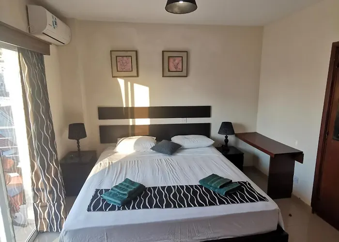 Downtown & Two-bedrooms * 拉纳卡