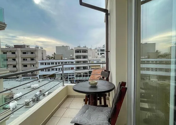 Downtown & Two-bedrooms Lejlighed *